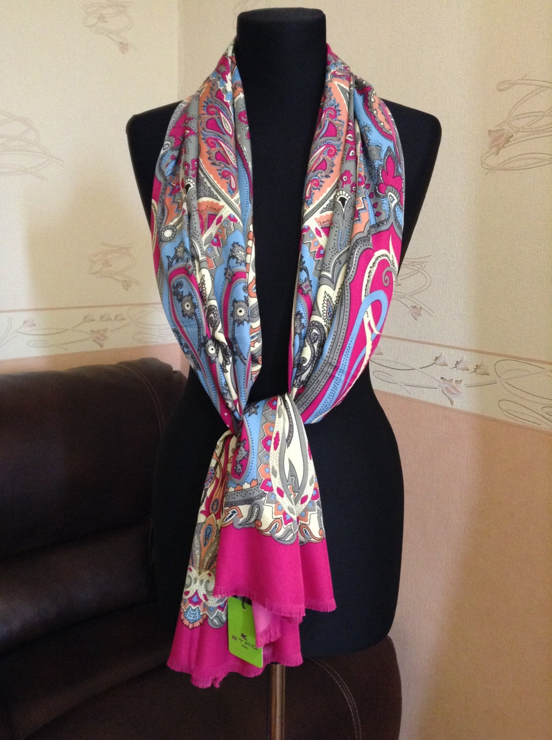 Etro Milano scarf wrap pink – Haute Juice