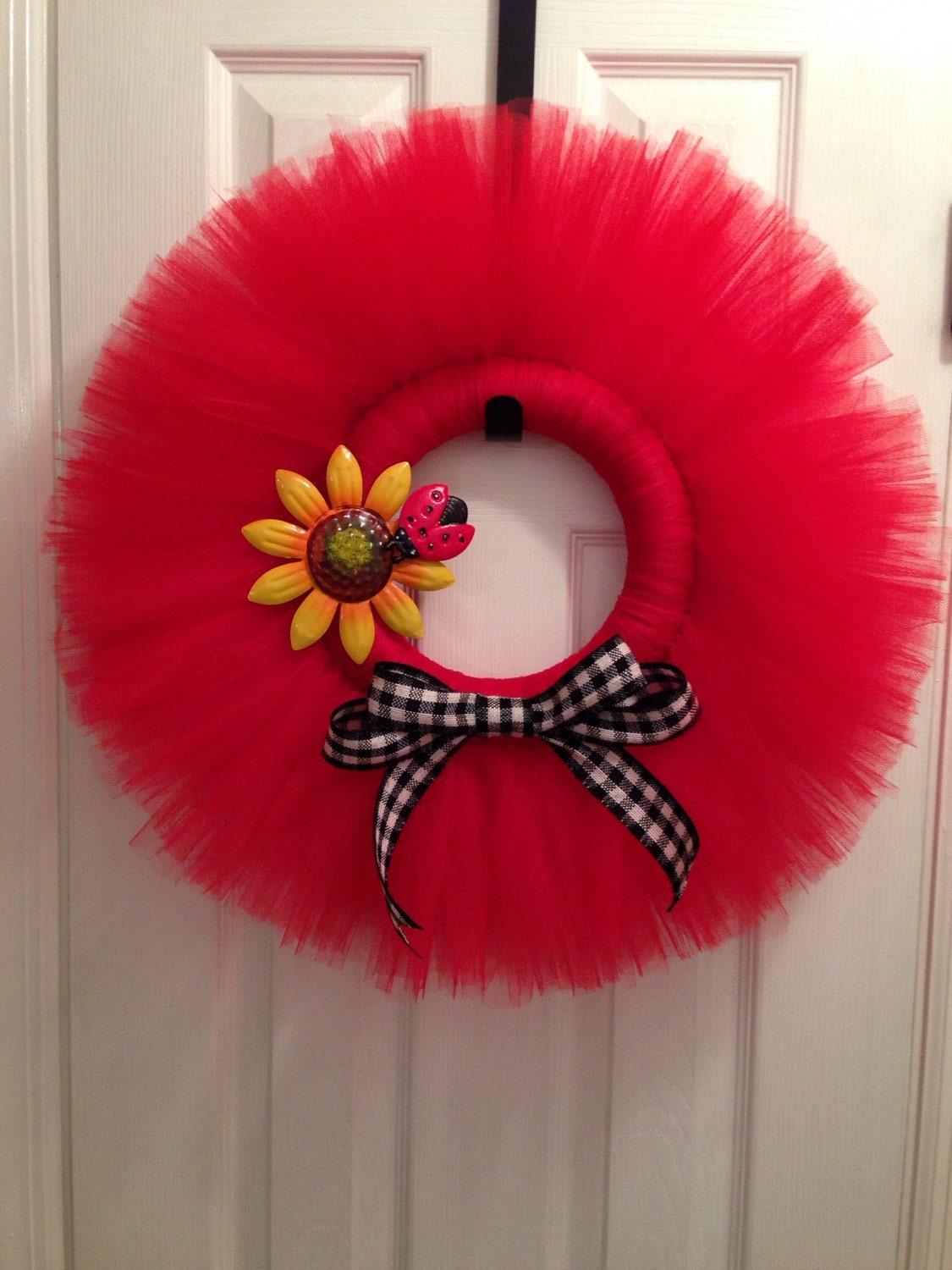 Cute tulle wreath. Spring wreath. Summer wreath. Fall