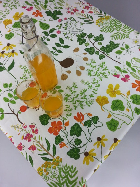 Green tablecloth Rectangle botanical by YulkisHomeDecor on Etsy