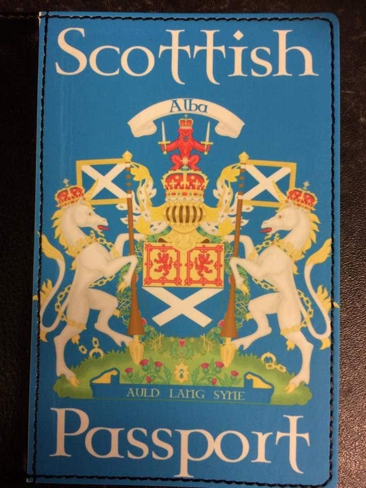 PictaLeather Scottish Passport Cover with unchained unicorns