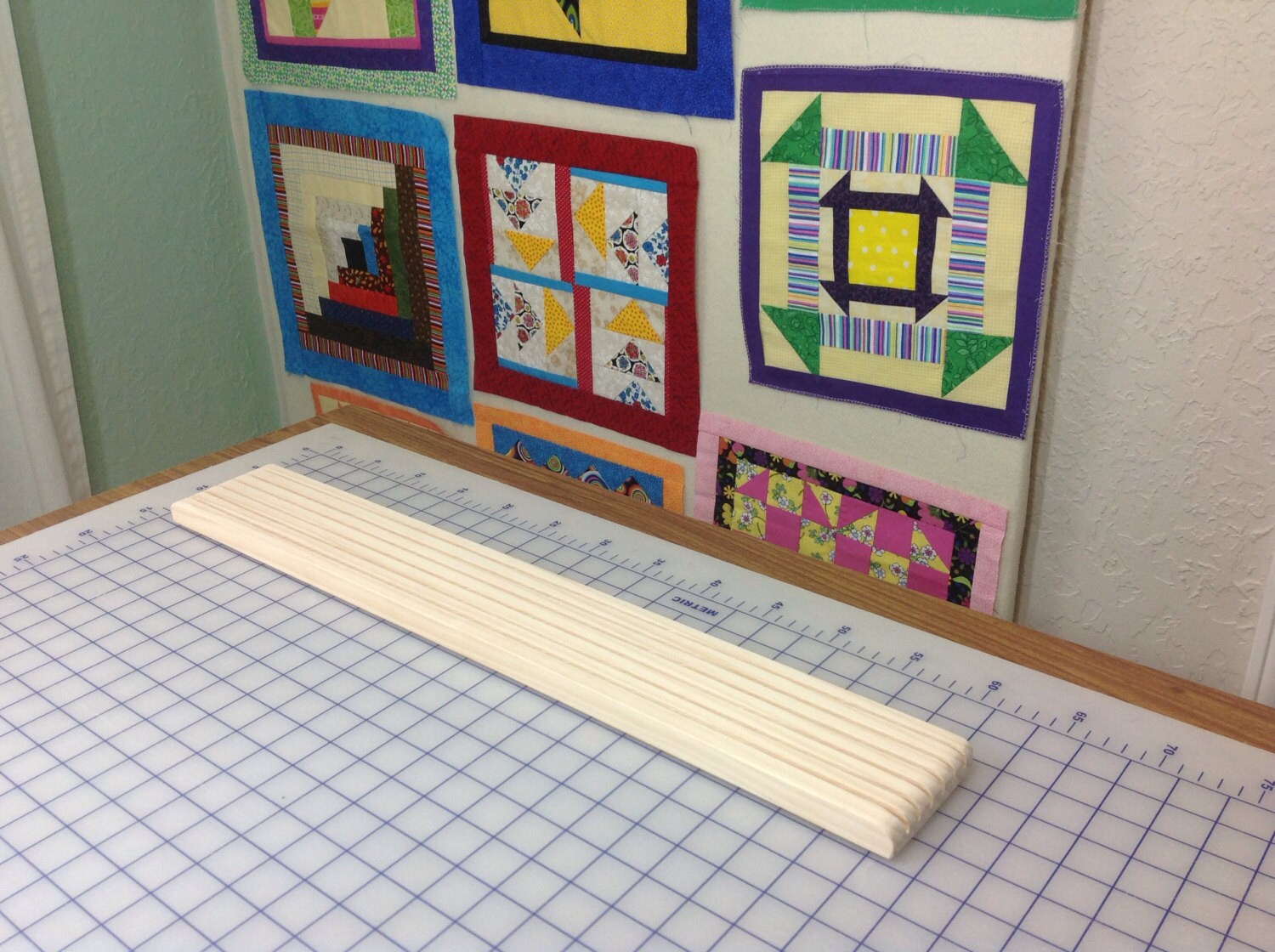 23 QUILT RULER ORGANIZER 23 x 3.5 x 1