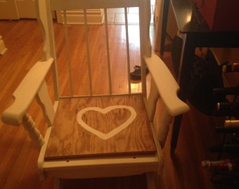 Vintage refurbished indoor/outdoor rocking chair w/cushion