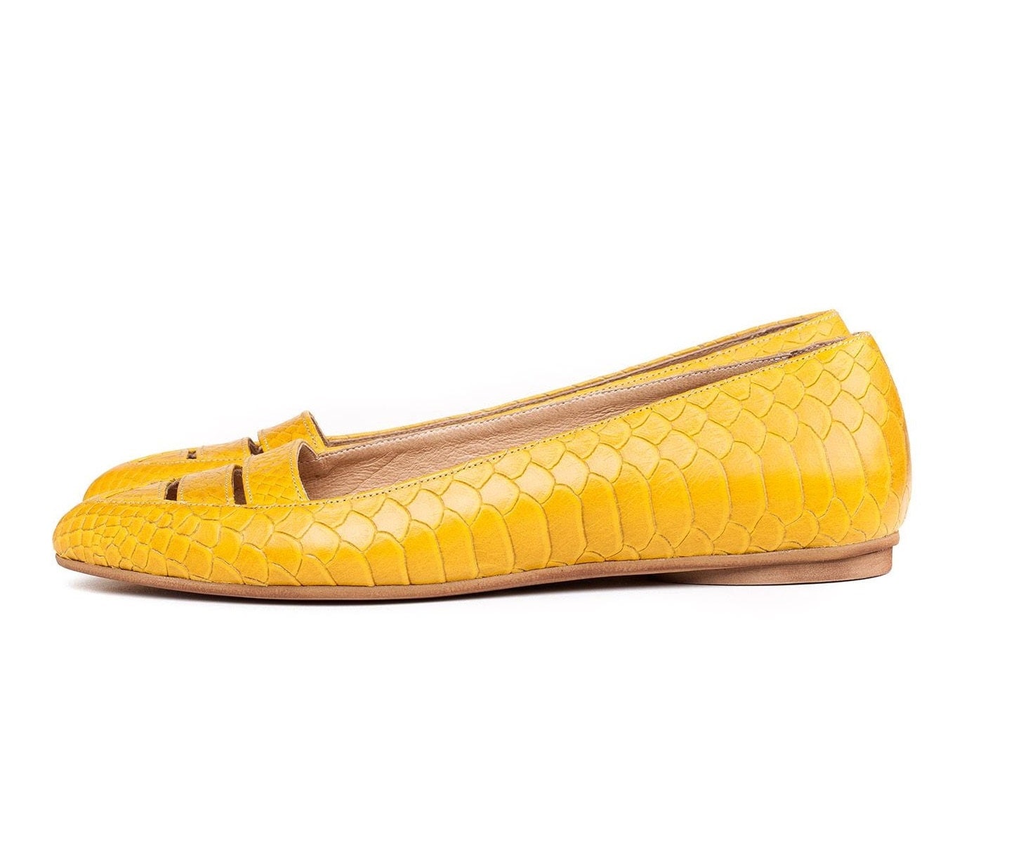 womens flat yellow shoes