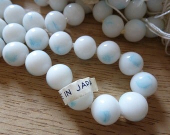 Treasury Item! 8 Vintage Japanese 10mm Touch of Blue White Glass Beads C29