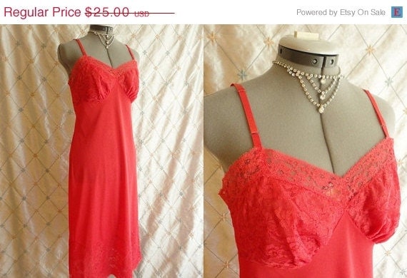 ON SALE 50s 60s Lingerie // Vintage 1950s 1960s by ChiffonLounge