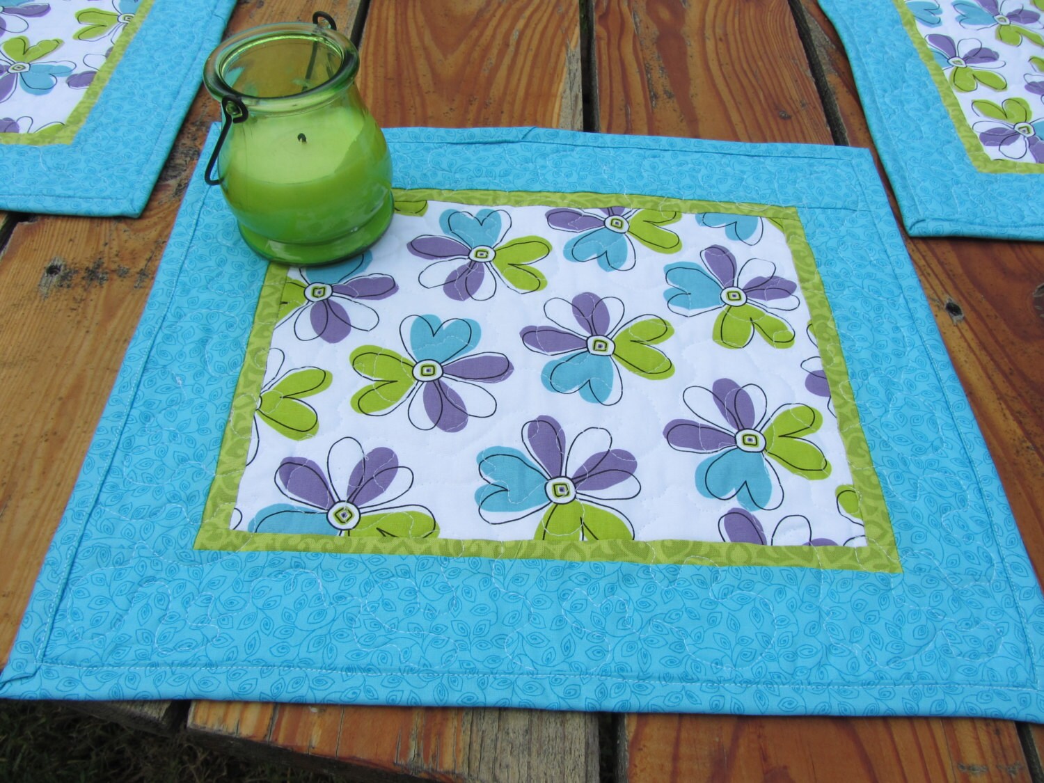 Quilted Modern Floral Placemats Turquoise by PatsPassionQuilteds