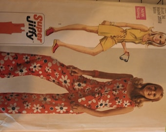 Easy Jiffy Jumpsuit or romper size 12 Simplicity 8787