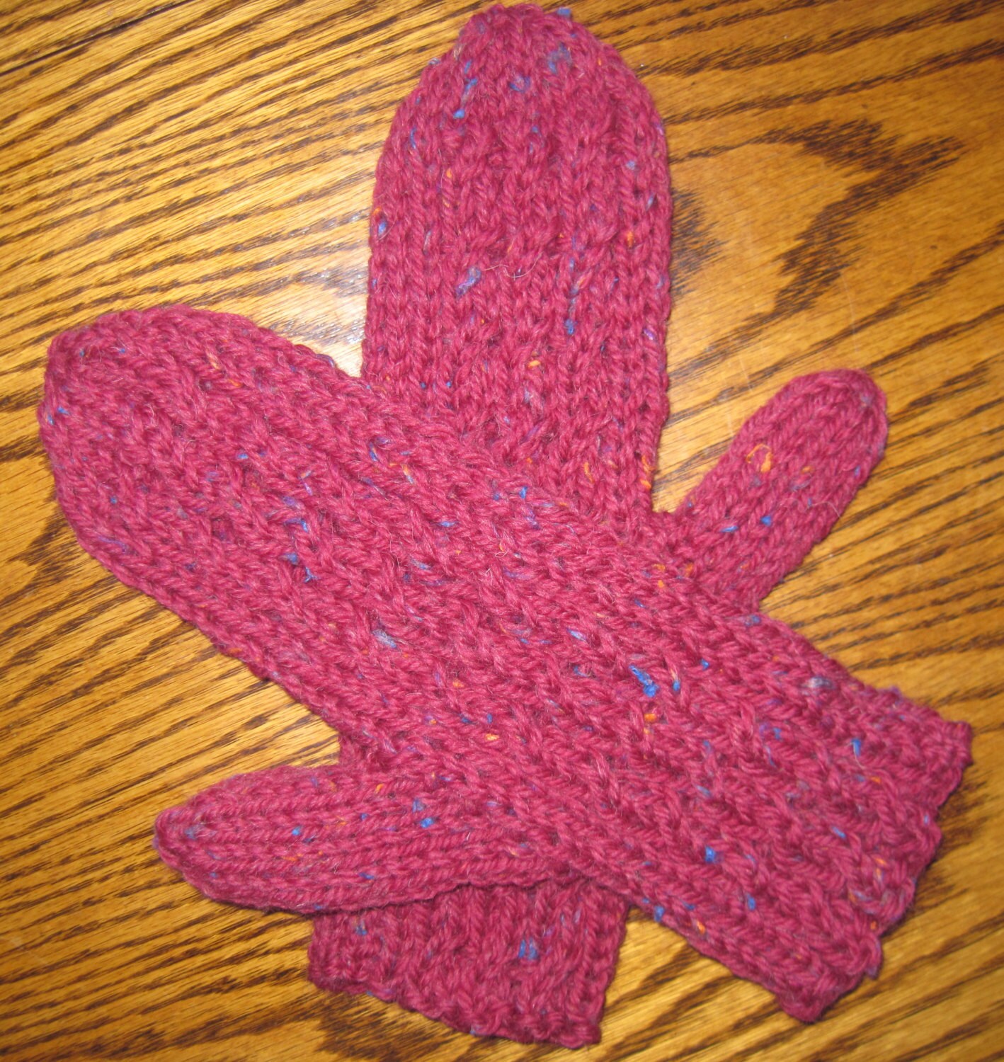 Hand Knit Mittens Chunky Wool Womans M/L Mittens Cranberry