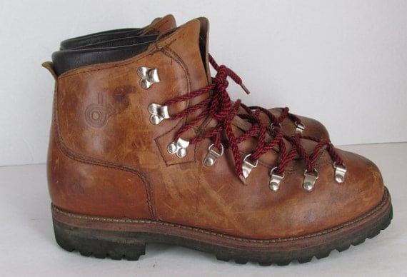 Vintage Dexter Mountaineering Hiking Leather Boots by Craftyseller