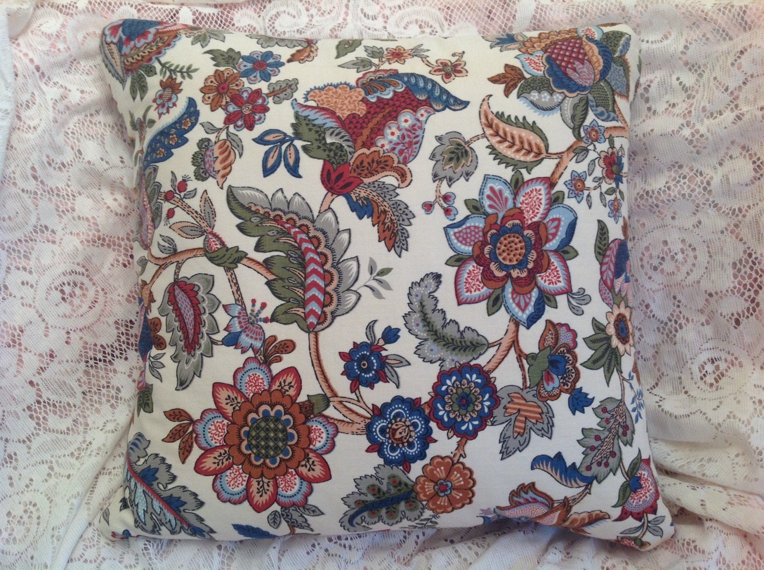 PAISLEY Pillow a COVER Traditional Vintage WAVERLY fabric