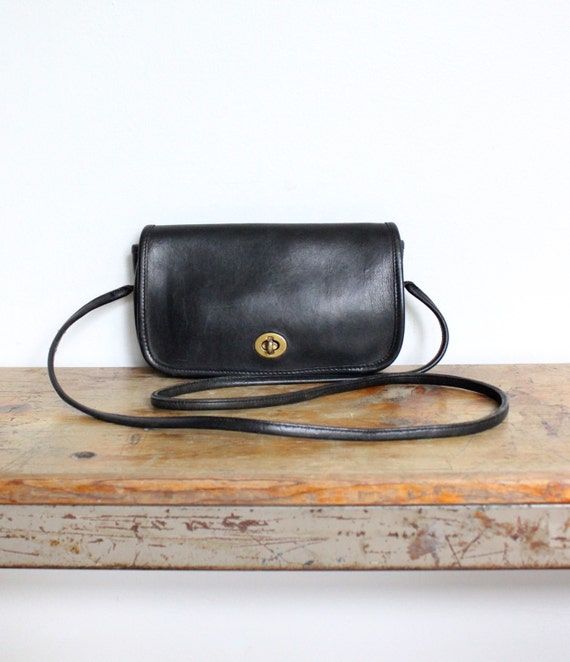 Vintage Coach Purse // NYC Dinky Bag Black // Penny Handbag