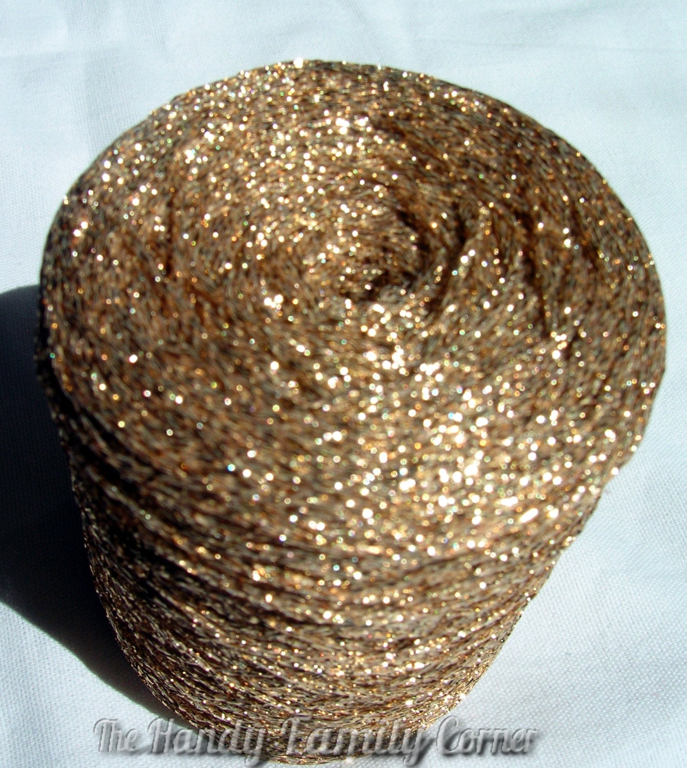 Glitter Lurex Yarn Shine sparkle yarn gold color by HandyFamily
