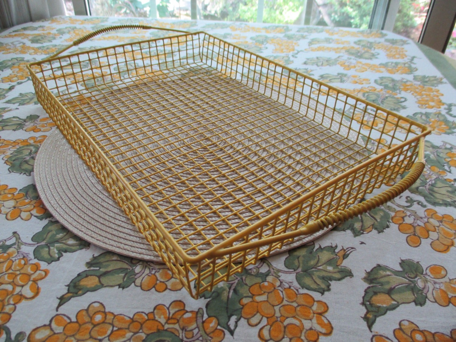 Retro Wire Mesh Serving Tray / Basket