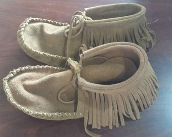 Items similar to Caramel Suede Moccasin Boots baby and toddler fringe ...