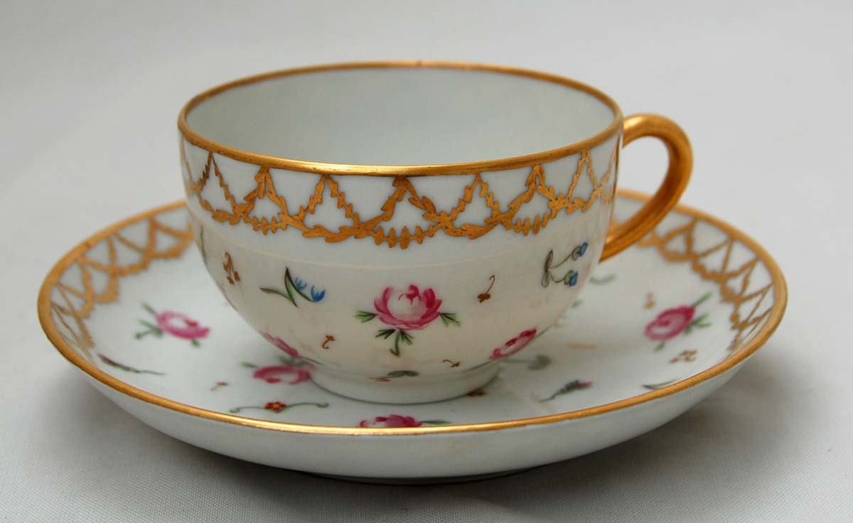 Vintage Suisse Langenthal Porcelain Demitasse Tea Cup Hand