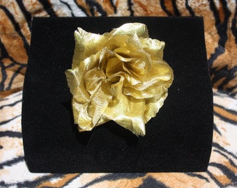 Metallic Gold Lamé Rose Hair Flower Clip VLV Rockabilly pinup Burlesque