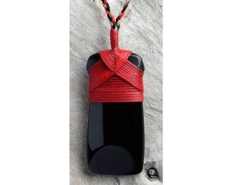 Bound Maori Black Jade Carving Toki Pendant from New Zealand