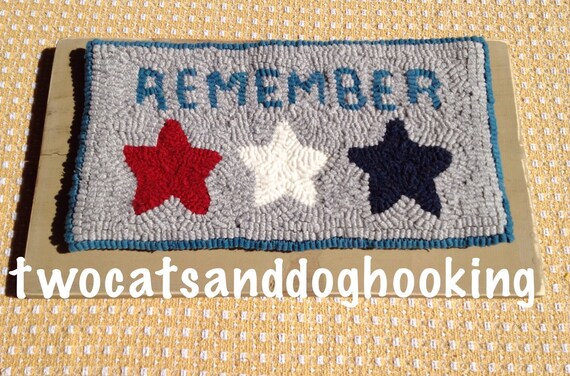 Hooked rug pattern for Memorial Day, rug hooking pattern, 3 stars, red white and blue, memorial ,table mat, wall hanging, patriotic.