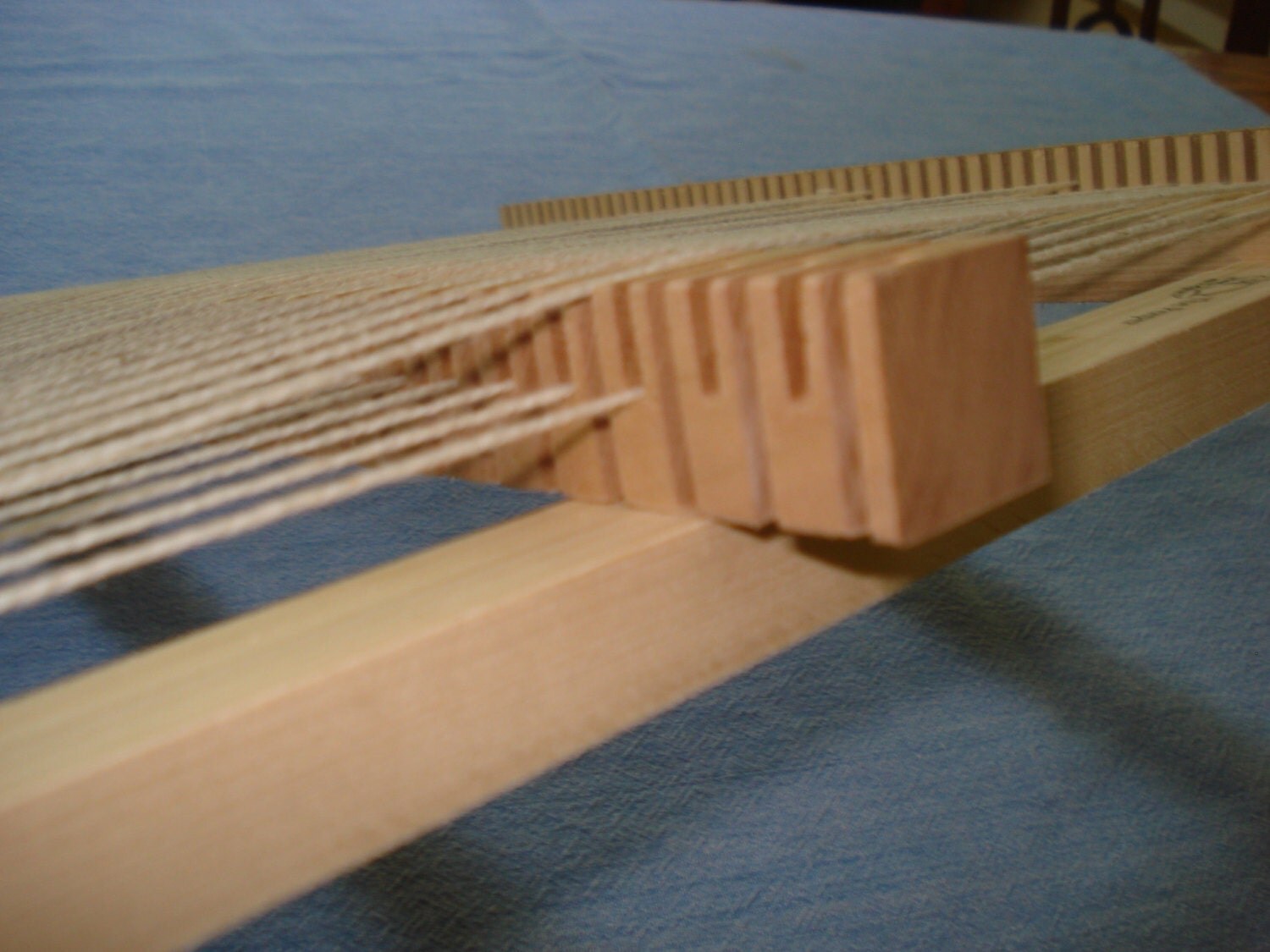 Lost Pond Looms Rotating Heddle Bar for Loom Weaving