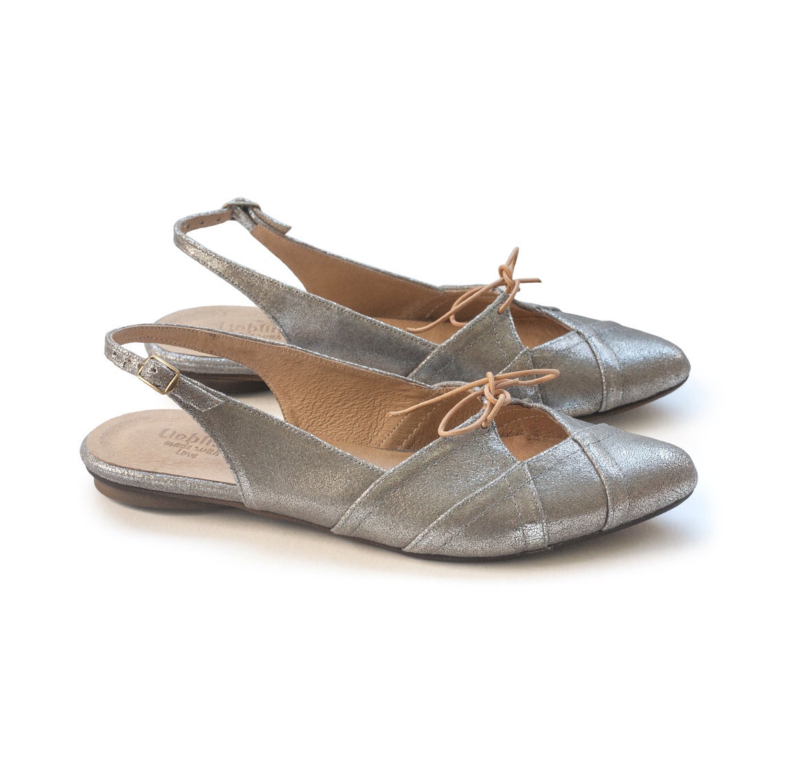 Sale 42% off Silver flats. Suki model. Women shoes leather