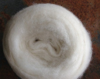 Carded Bump, Long wool Roving Bump, Alpaca Fleece, Alpaca Fibre, Natural, 100% Australian Alpaca, White, Fine and Super Soft.
