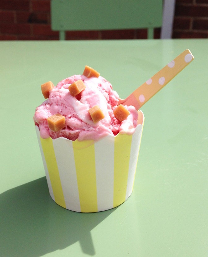 Ice Cream Cups & Scoops Set 5 Yellow and White Stripe