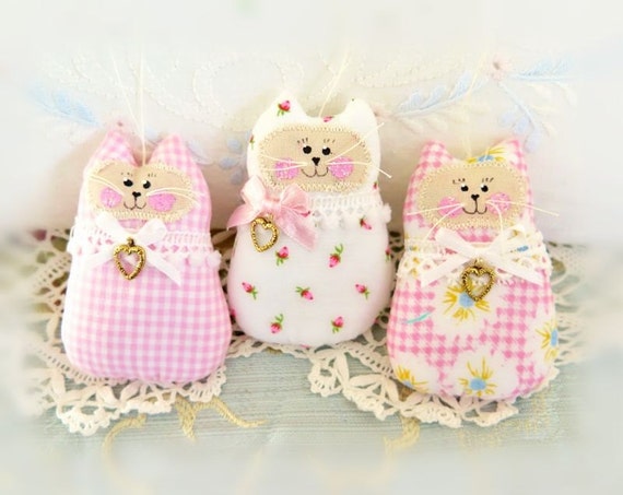 Valentine Cat Ornaments Valentine Day Set of 3 Pink Kitties