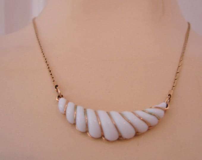 Avon White Lucite Modernist Goldtone Necklace / 1980s Vintage / Designer Signed / Jewelry / Jewellery