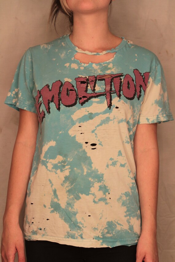 Distressed Graphic Tee Grunge Upcycled by illuminateapparel