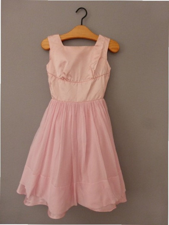 50s girl's dress 12-13 years old. Great pink vintage