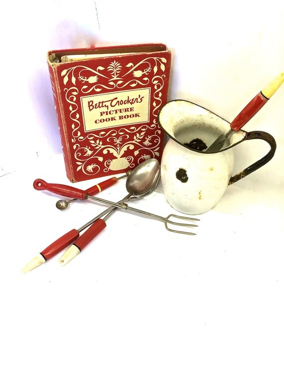 Vintage Objects for Kitchen From Etsy Vintage Objects for Kitchen from Etsy