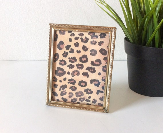 Small Vintage Gold Picture Frame 3x4