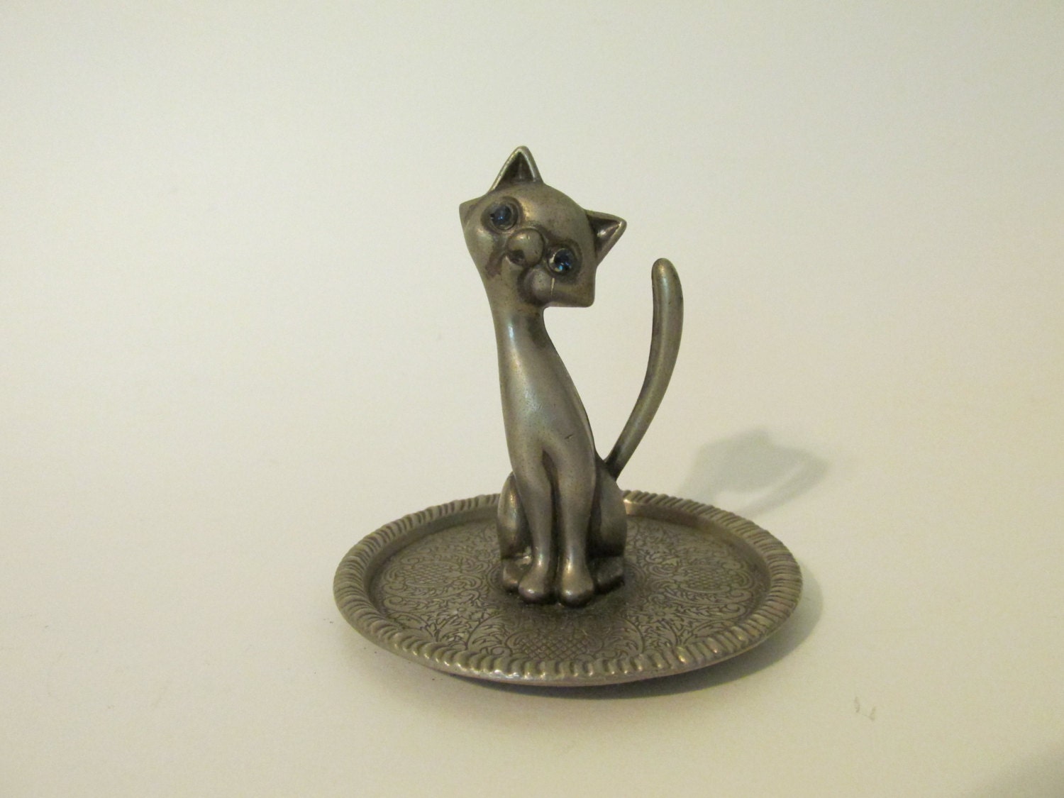 vintage-ep-zinc-alloy-silver-cute-cat-ring-jewelry-holder-tray