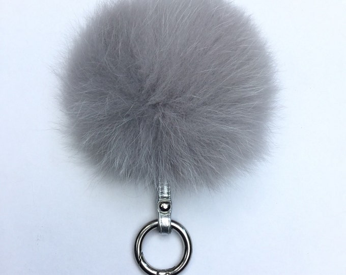 Fur bag charm, fur pom pom keychain, fur ballkeyring purse pendant in light gray