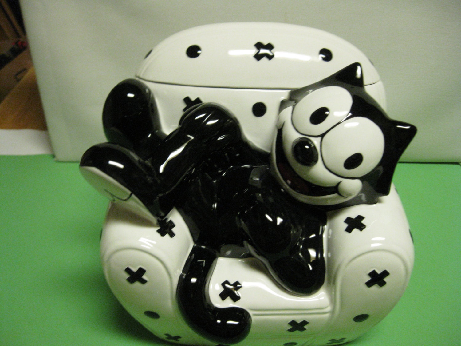 Cookie Jar Felix the Cat in Chair Black and White Clay Art