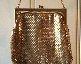 Vintage Whiting & Davis Gold Metal Mesh Handbag/History ,Art Fashion/Metal Mesh Handbag/ Whiting Davis/Gold Metal Mesh/Collectible Handbag