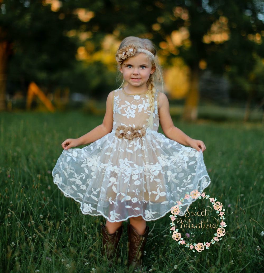 Lace Flower Girl Dresses 1