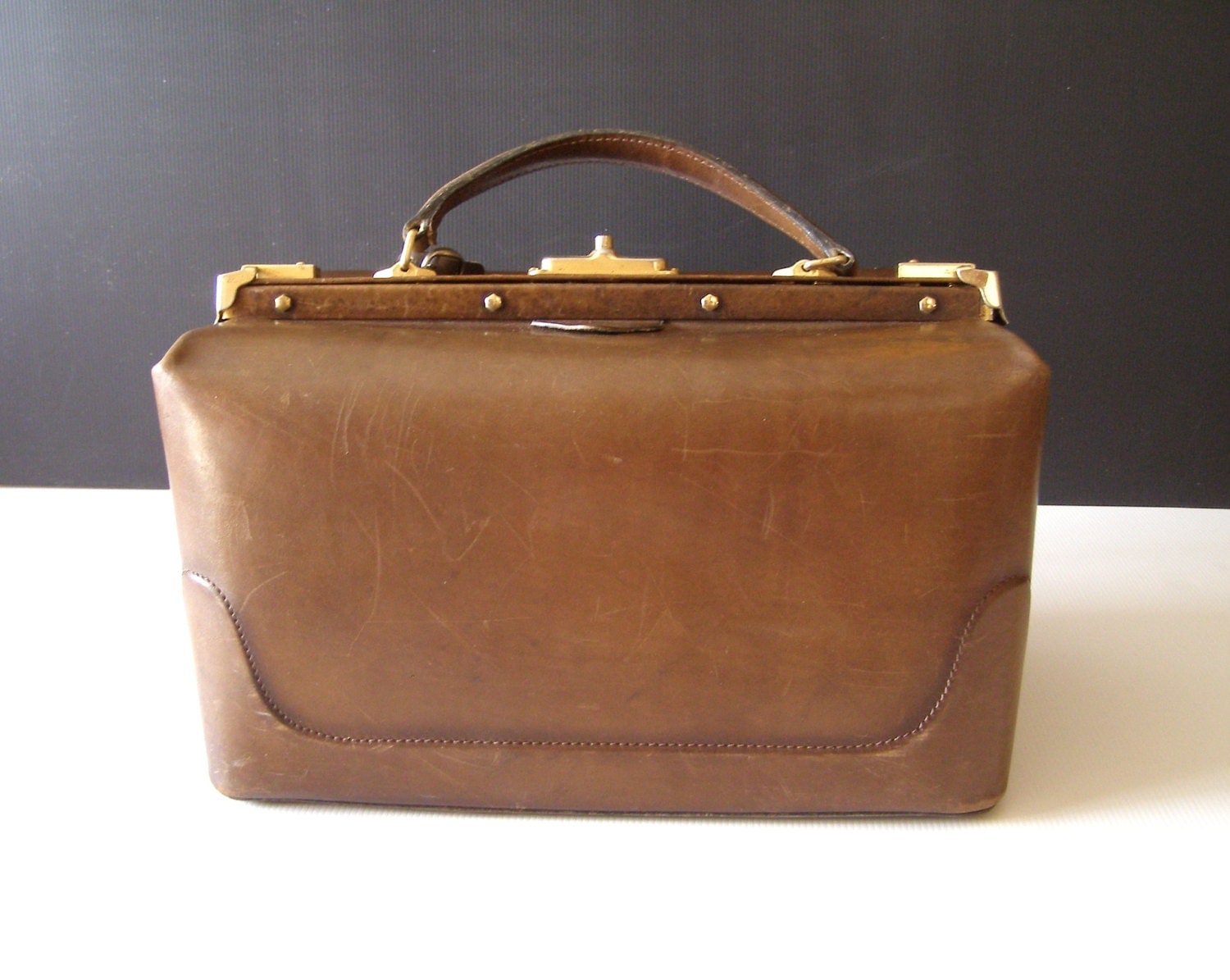 superb vintage leather doctor bag / 1940 / by antiquityfrench