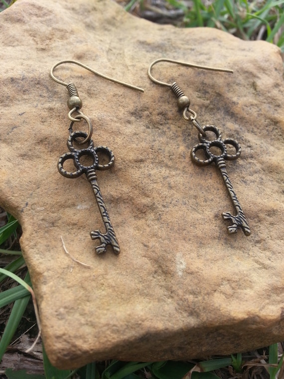 Woodland Dangle Key Earring