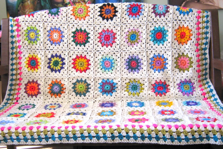 Flower Power BLANKET Sunburst Granny Squares by Thesunroomuk