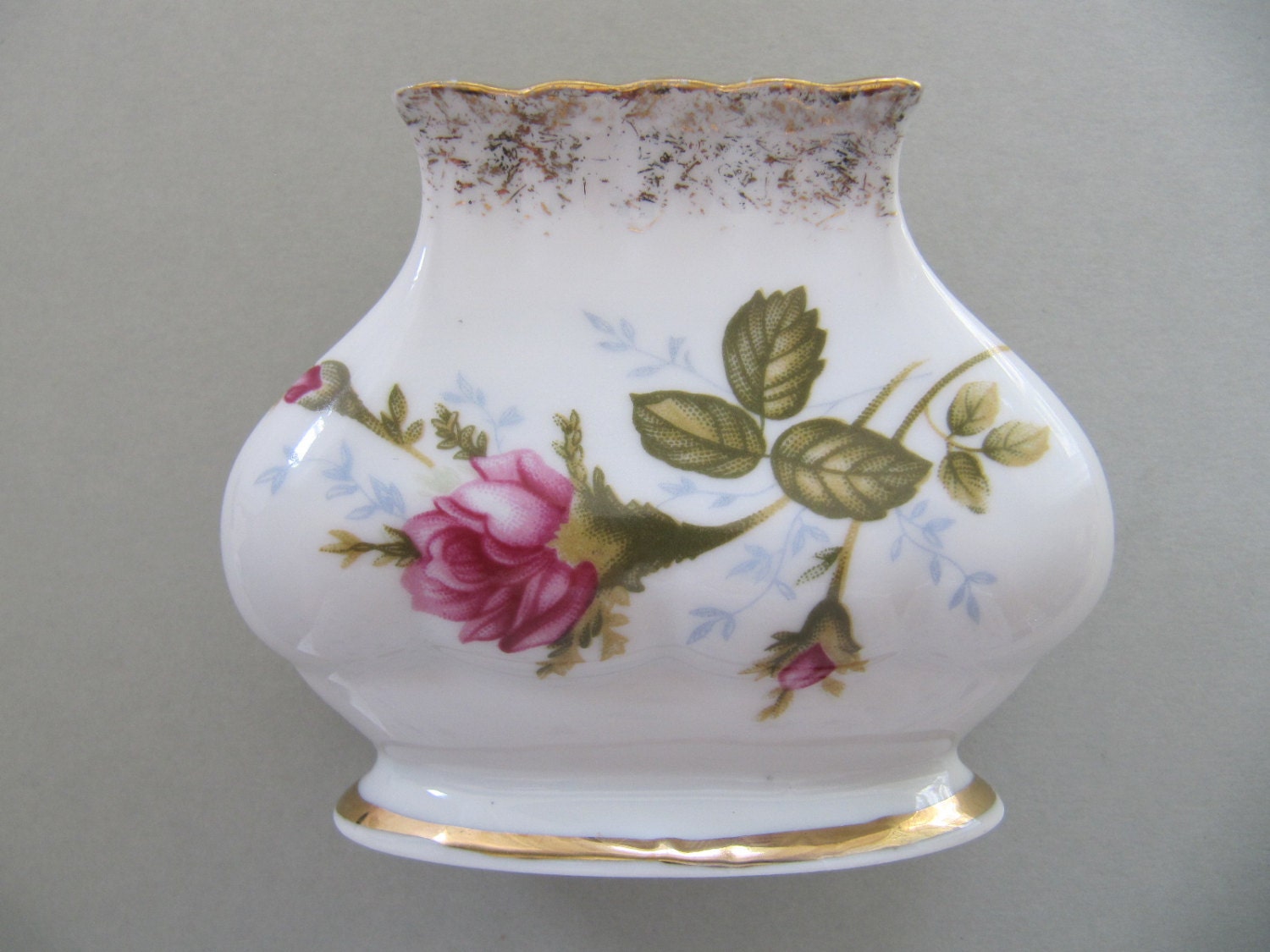 Vintage napkin holder stand, white porcelain china holders for napkins or letters, dark pink