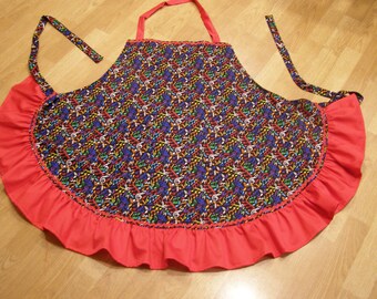 Plus size Apron covered with musical notes