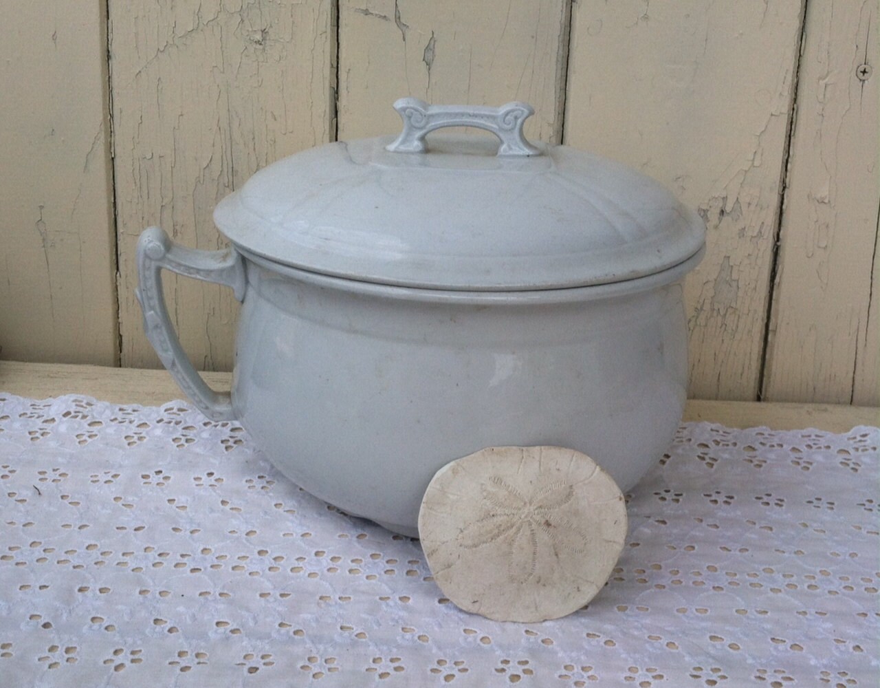 Victorian 19th c. Ironstone Chamber Pot With Lid by Meakin