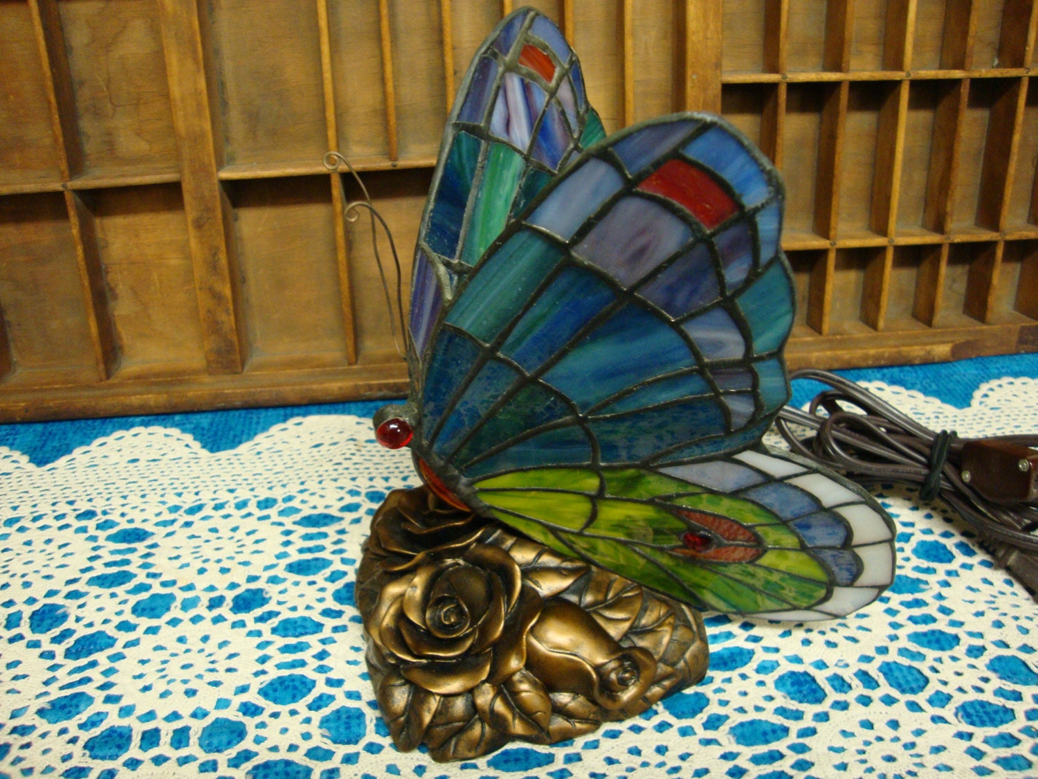 Quoizel Stained Glass Butterfly Lamp