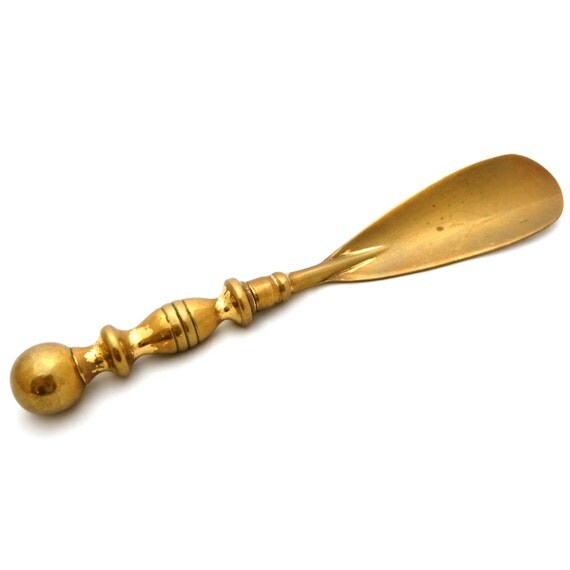 Solid brass Shoe Horn Vintage Shoe Horn Shoe by TwoTimeVintage