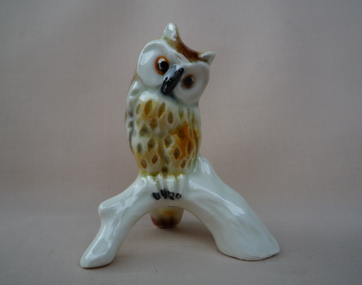 small plastic owl figurines