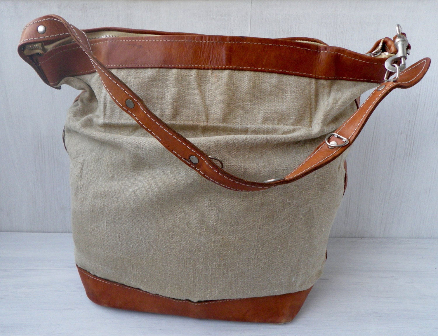 Vintage Lady&#39;s Large Size Off White Canvas Tote Hobo Bag
