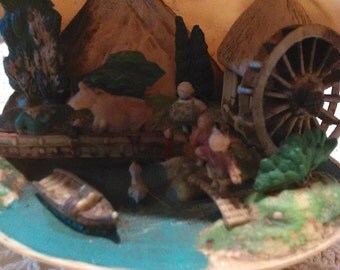 1950's Japan Celluloid Clamshell Diorama Mid Century