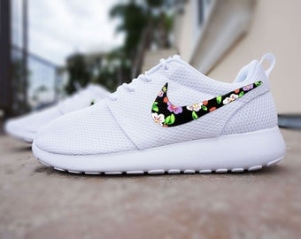 nike roshe flower