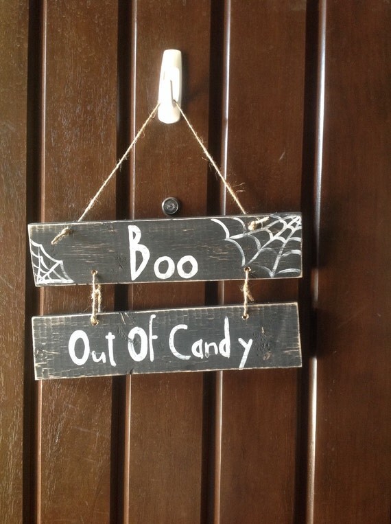 Items similar to Halloween hanging pallet door hanger sign out of candy ...